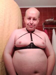 Pavel Polski - faggot pig with big boobs