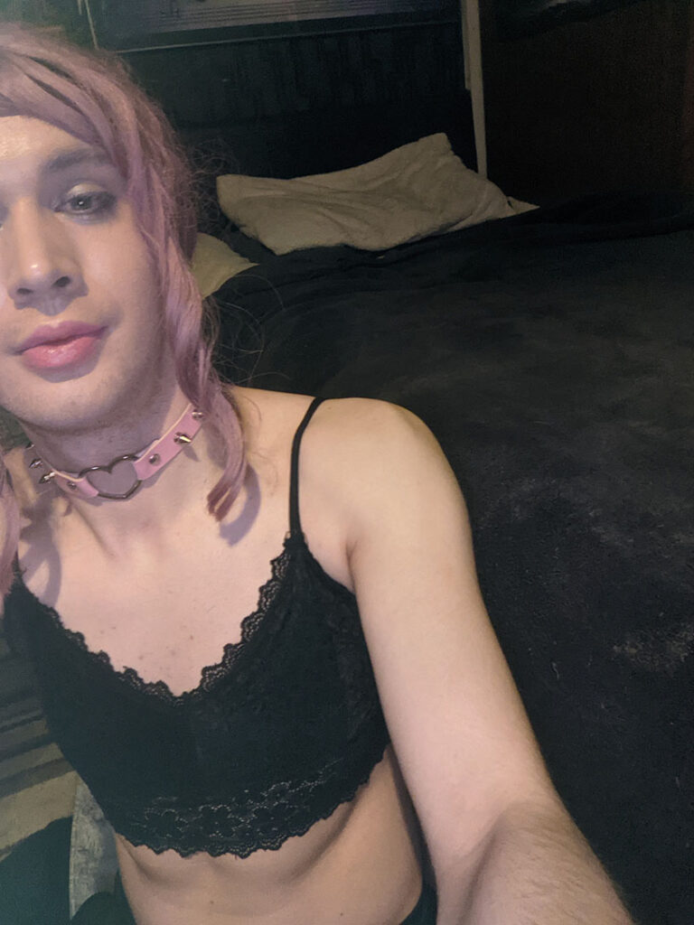 Jade Gemini | 22 yold sissy loves exposure