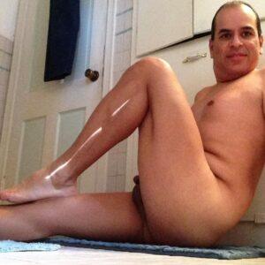 Oscar Gonzalez Born To Service Men And Their Cocks
