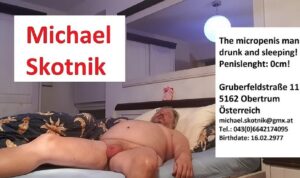 Mikropenis Michael Skotnik drunk and sleeping