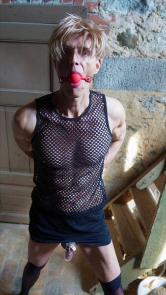 gagged2