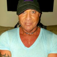 I’m Kelly Michaels formerly Michael Dickey and I’m gay and PROUD 