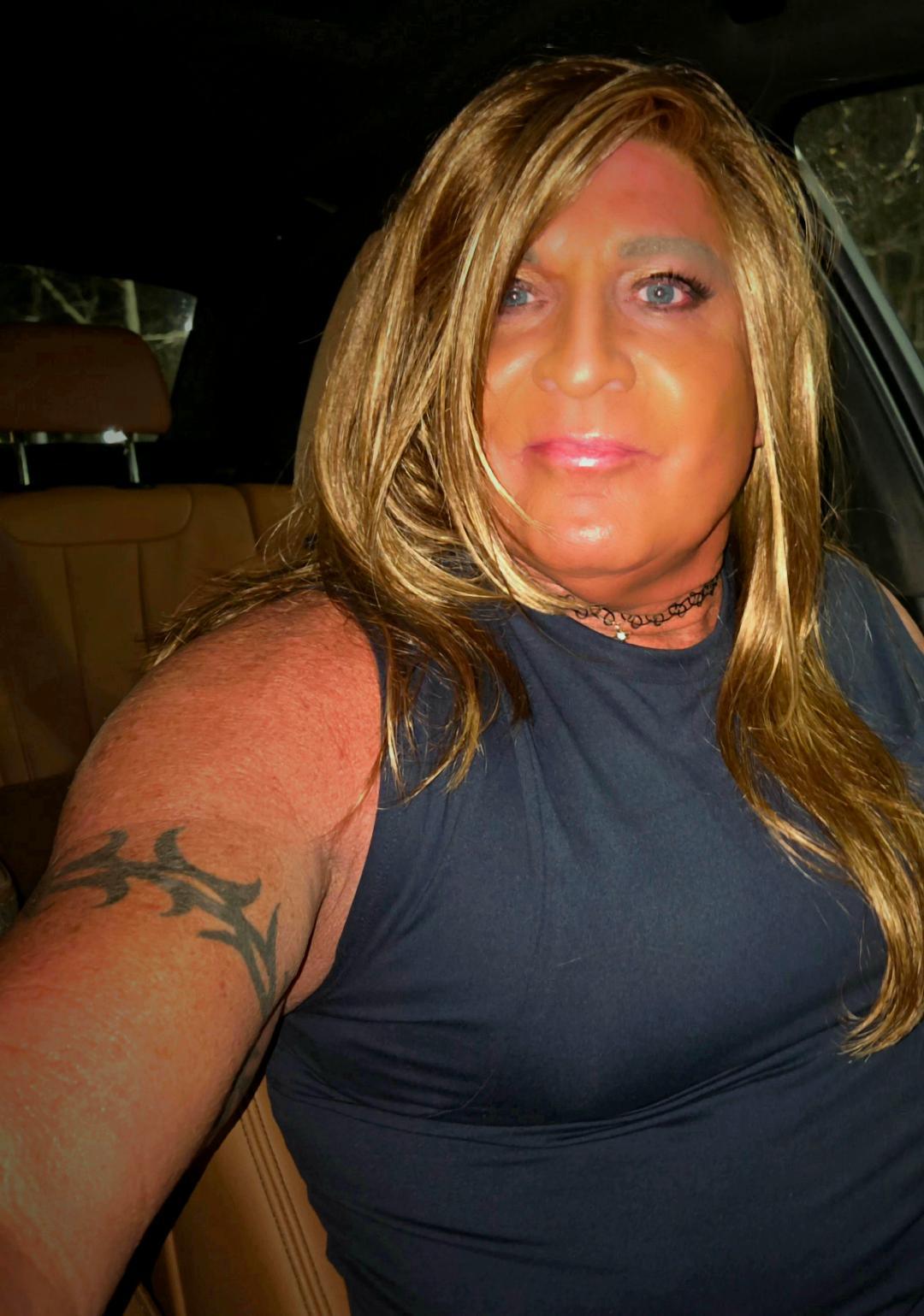 I’m Kelly Michaels formerly Michael Dickey and I’m gay and PROUD